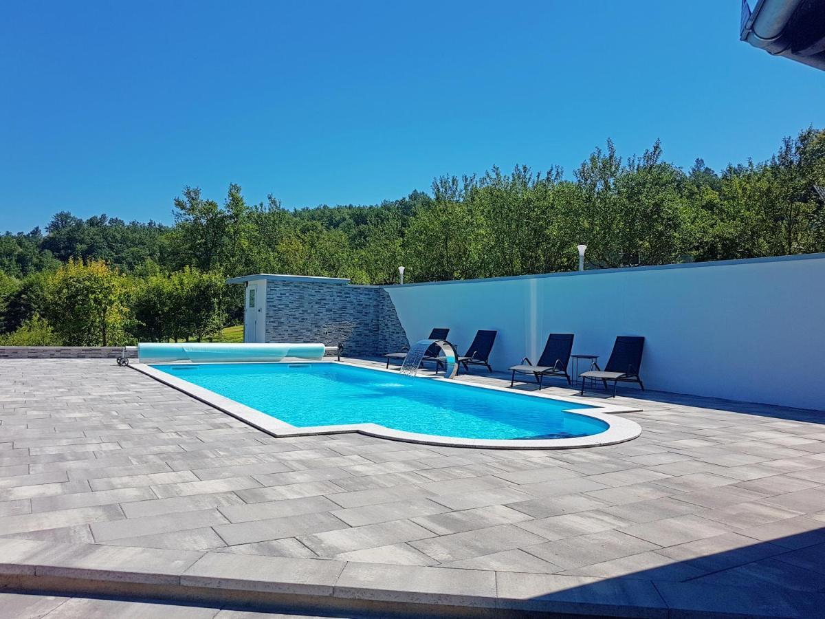 Holiday Home Emir Racic Εξωτερικό φωτογραφία