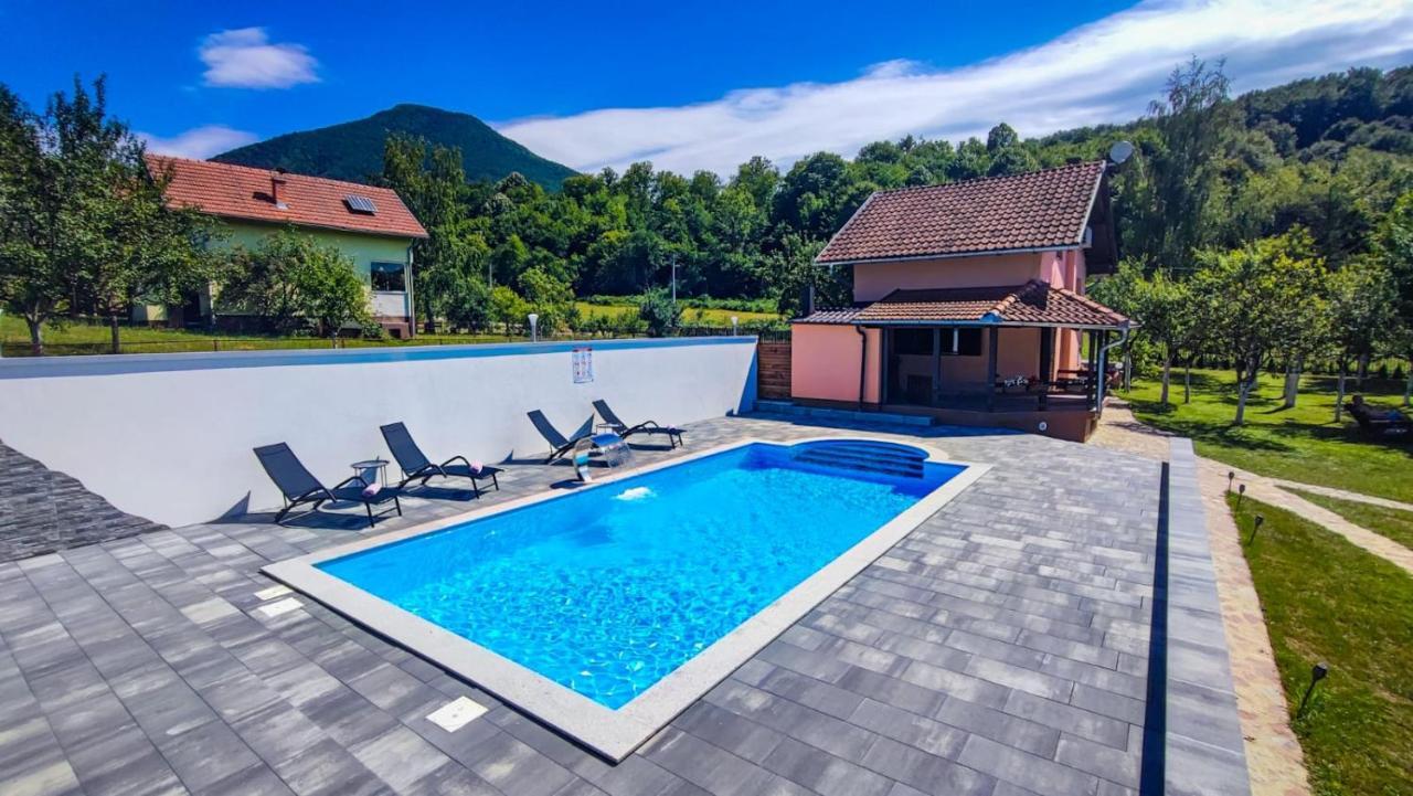 Holiday Home Emir Racic Εξωτερικό φωτογραφία