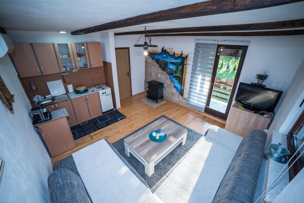 Holiday Home Emir Racic Εξωτερικό φωτογραφία